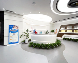 获2012年CCTV中国年度品牌，享誉行业。 泓信干细胞 存储干细胞 存储健康